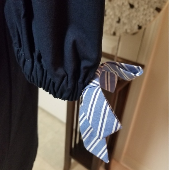 🆕️⬇️Heyton Navy Button Front Dress With Tie Cuff - Picture 3 of 8